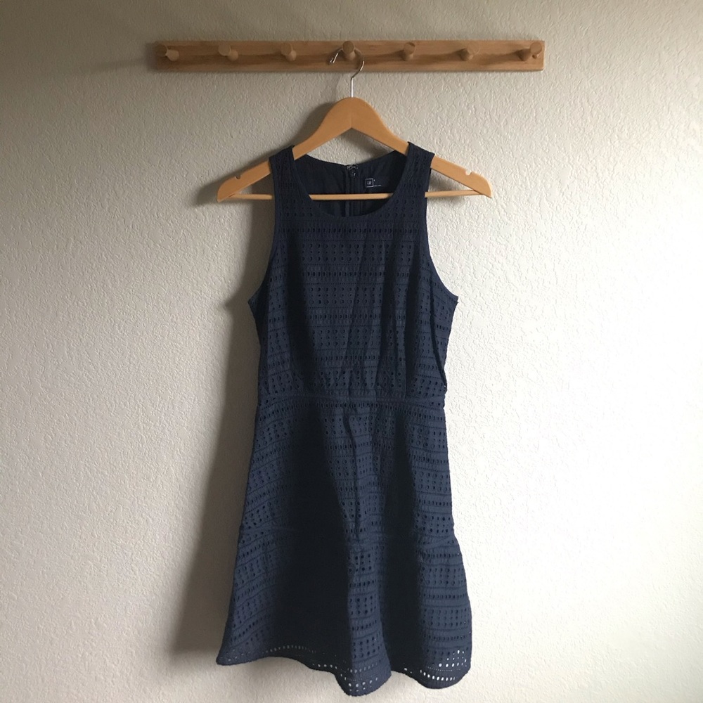 ❄️ 5 for $10 ❄️ Navy Eyelet Dress